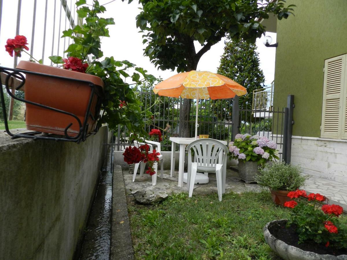 Appartamento S. Valentino Terni Esterno foto
