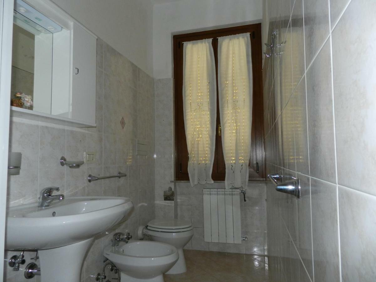 Appartamento S. Valentino Terni Esterno foto